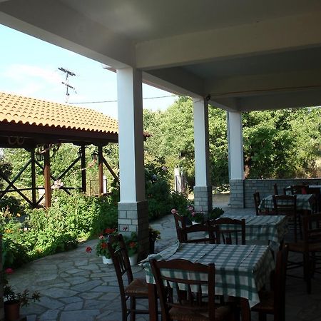 Kariotes Meraklis Rooms المظهر الخارجي الصورة