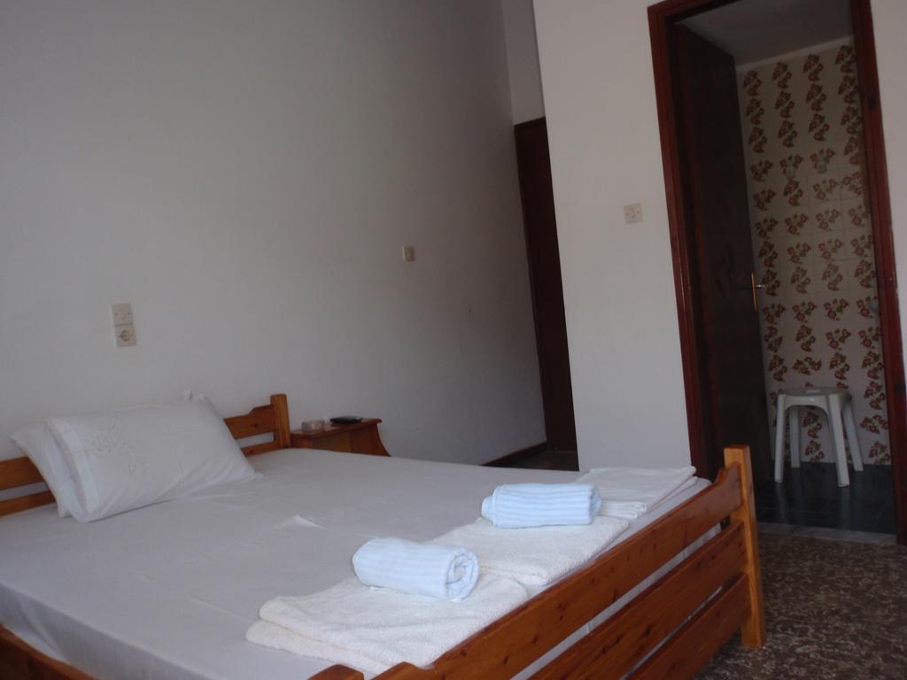 Kariotes Meraklis Rooms المظهر الخارجي الصورة