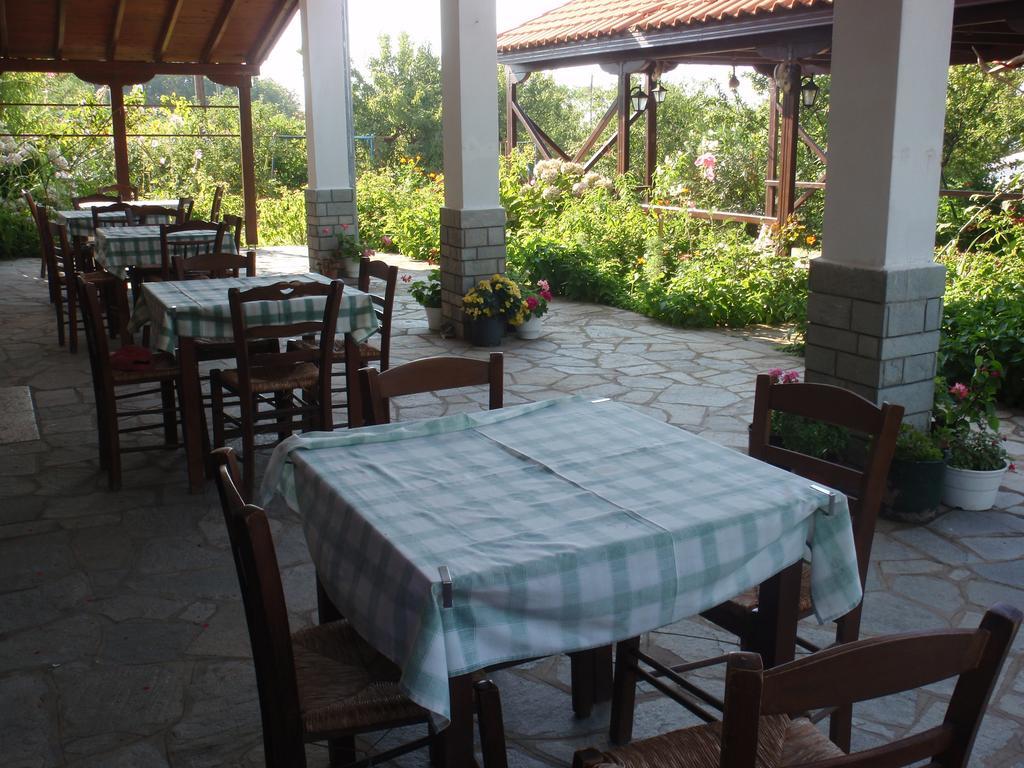 Kariotes Meraklis Rooms المظهر الخارجي الصورة