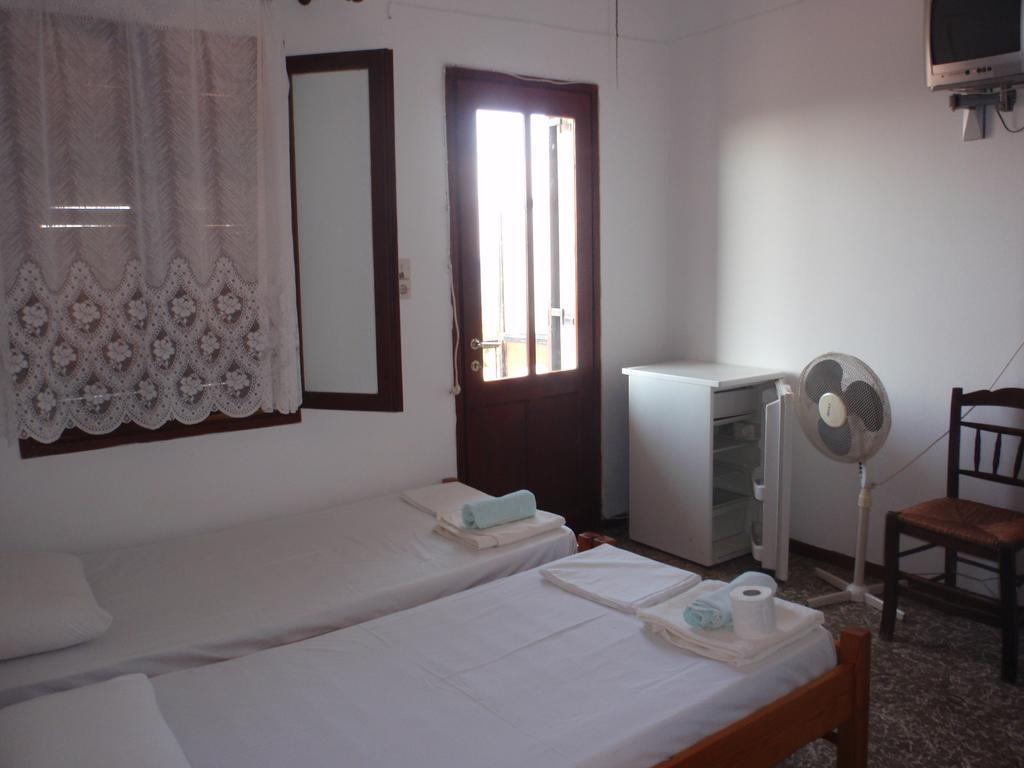 Kariotes Meraklis Rooms المظهر الخارجي الصورة