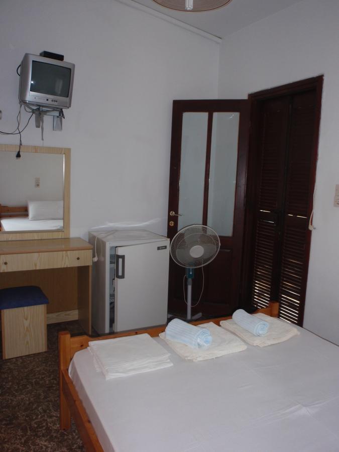 Kariotes Meraklis Rooms المظهر الخارجي الصورة
